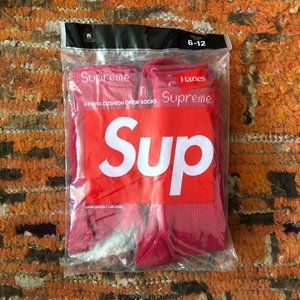 Supreme x Hanes Red Crewneck Socks 4pk